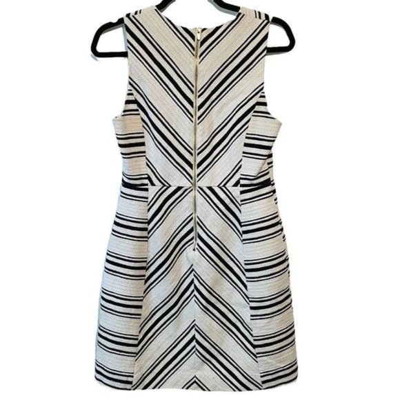 H&M White & Black Aztec Striped Tweed Shift Dress - Picture 2 of 10